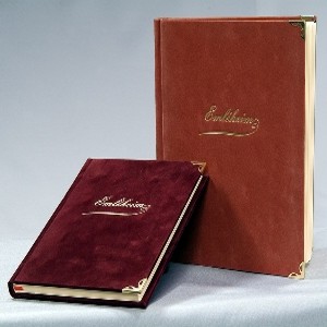 B 6  Eml�kk�nyv vel�rk�t�sben